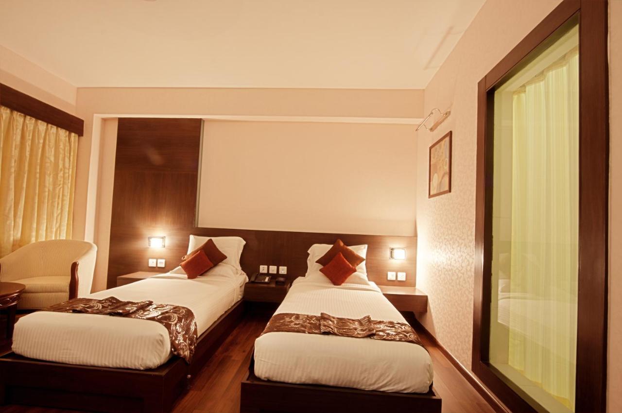The Central Park Rourkela Екстер'єр фото