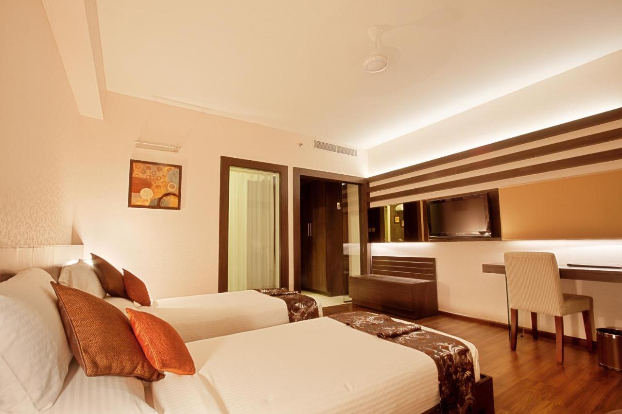 The Central Park Rourkela Екстер'єр фото