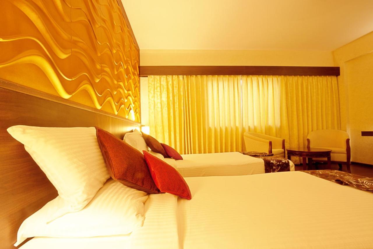 The Central Park Rourkela Екстер'єр фото