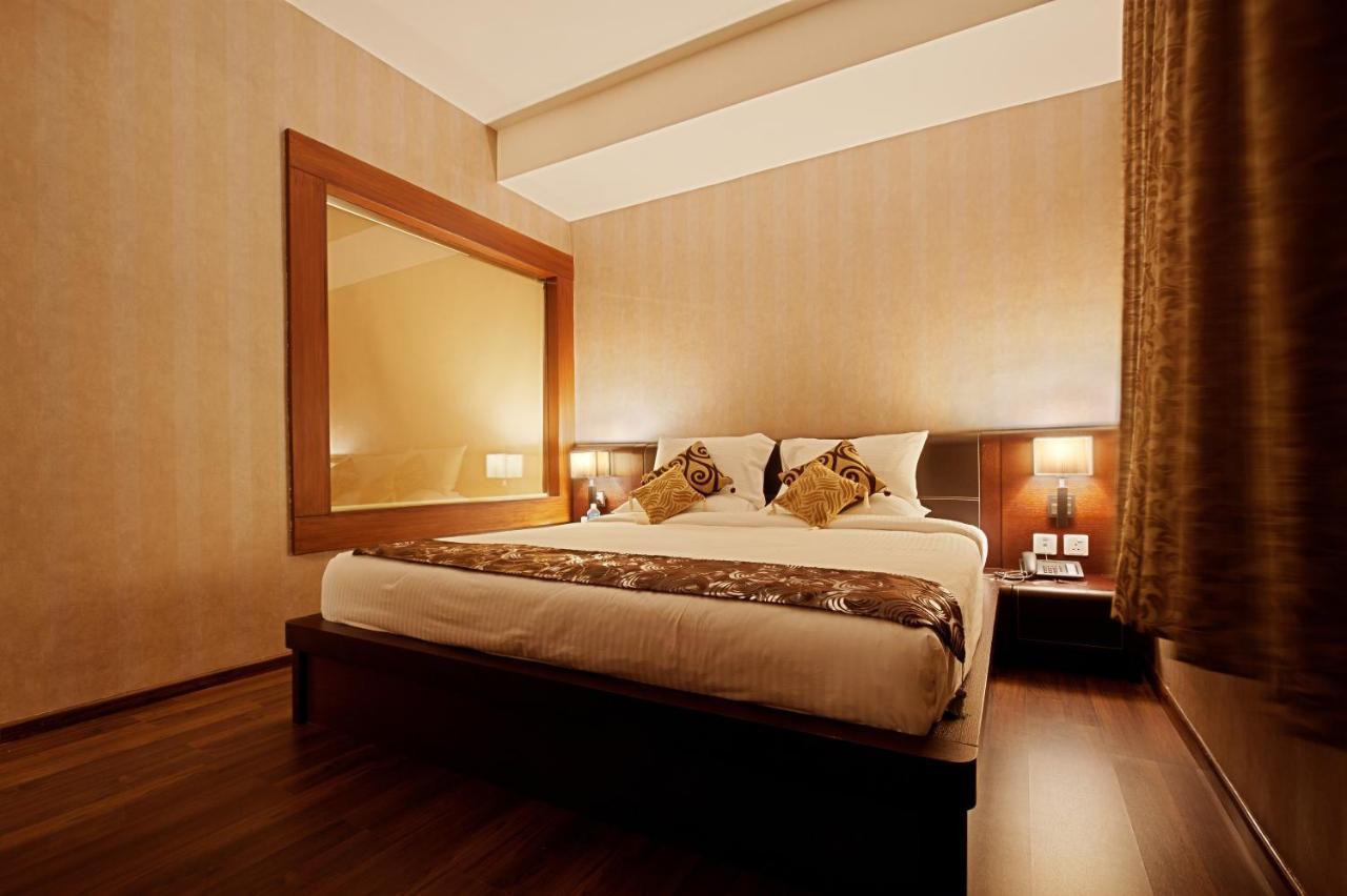 The Central Park Rourkela Екстер'єр фото