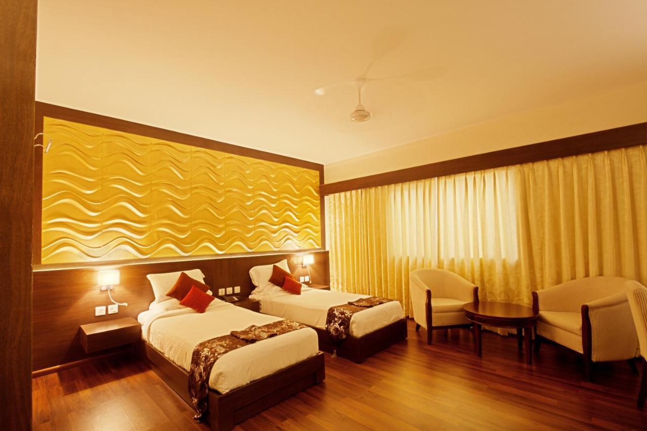 The Central Park Rourkela Екстер'єр фото